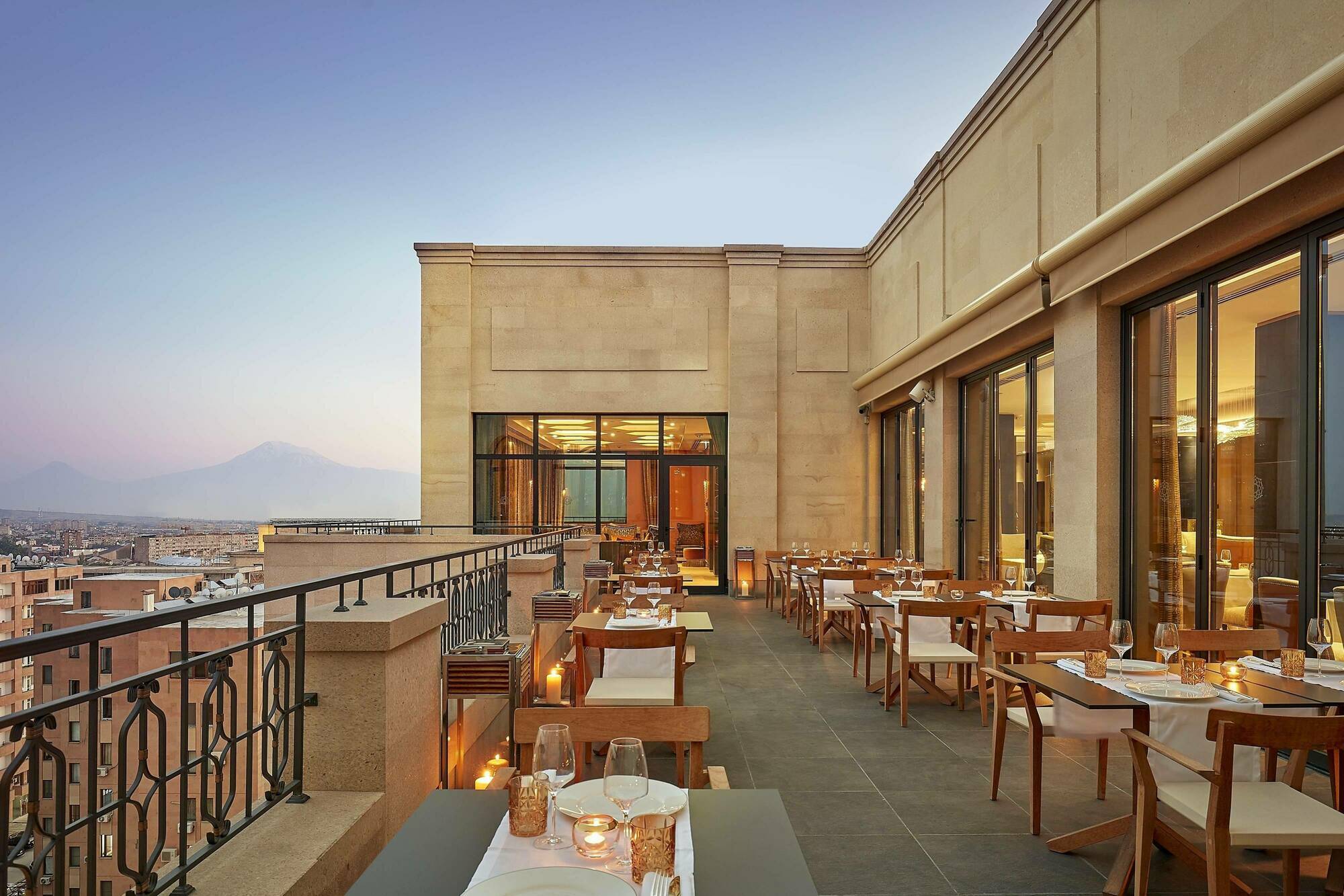 The Alexander, A Luxury Collection Hotel, Jereván Kültér fotó